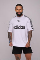 Oversize Adidas Retrô Com Escrita Branco