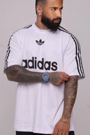 Oversize Adidas Retrô Com Escrita Branco